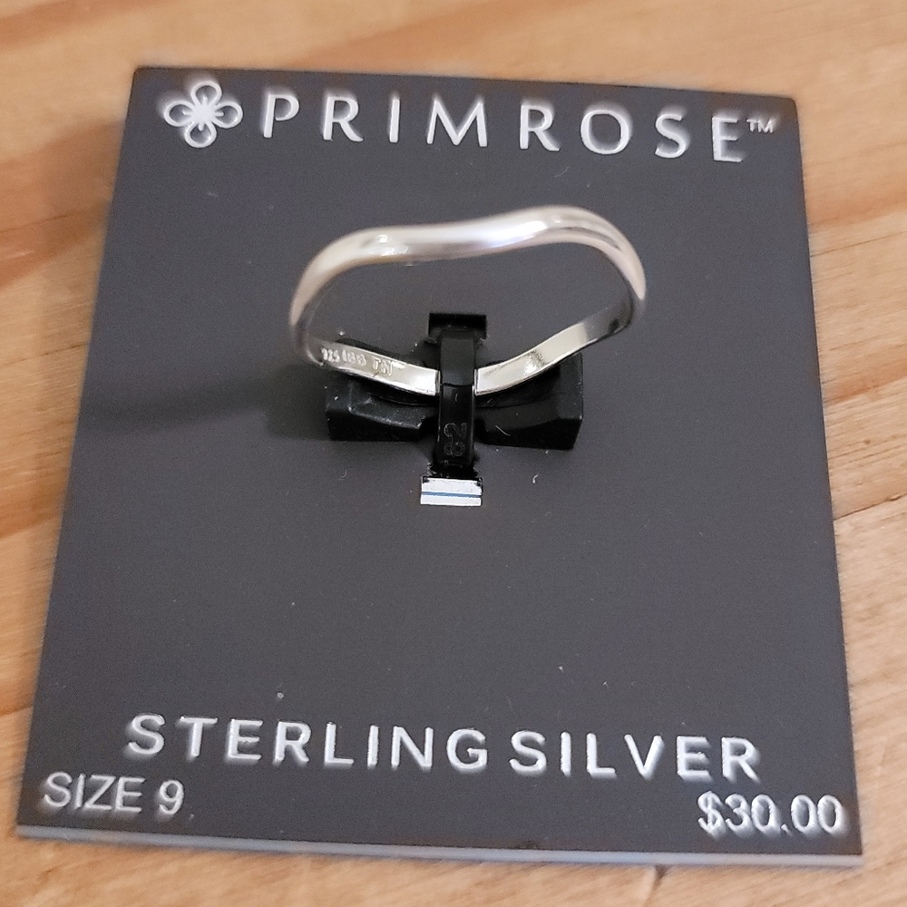 NWT STERLING SILVER RING